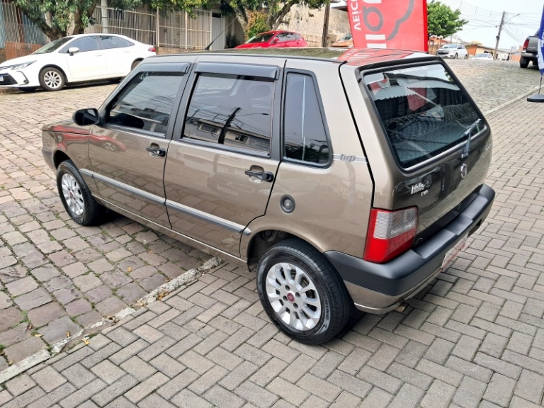 FIAT - UNO - 2009/2010 - Cinza - R$ 26.900,00