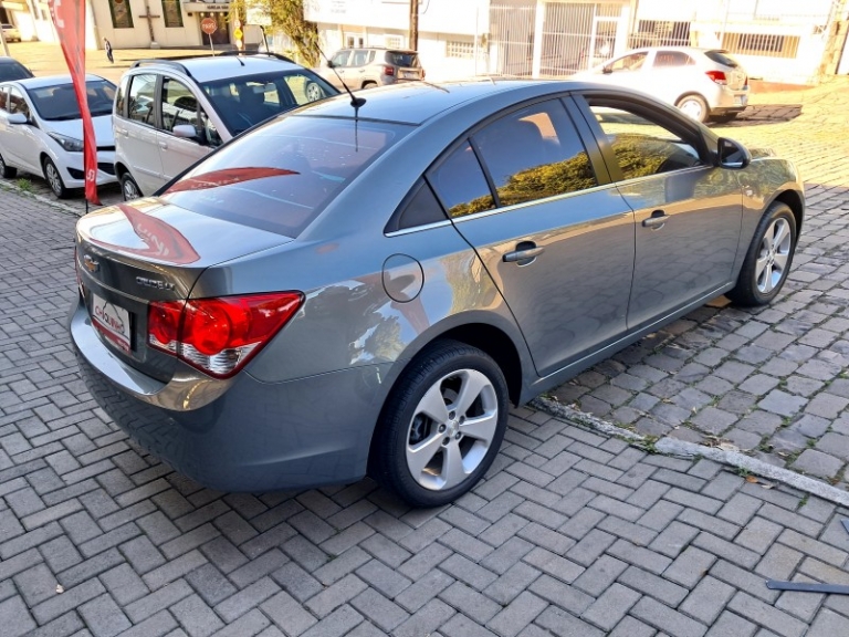 CHEVROLET - CRUZE - 2013/2013 - Cinza - R$ 59.900,00