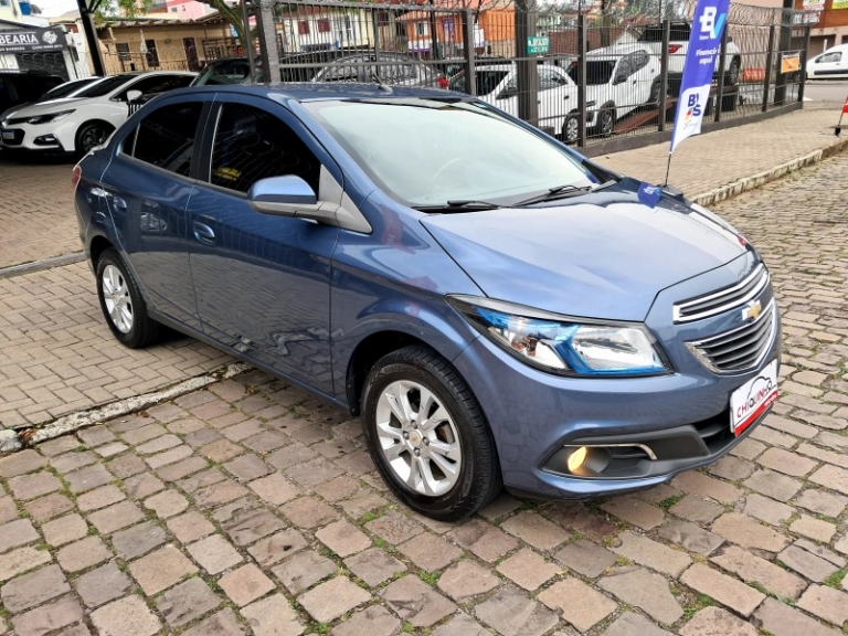 CHEVROLET - PRISMA - 2013/2014 - Azul - R$ 54.900,00