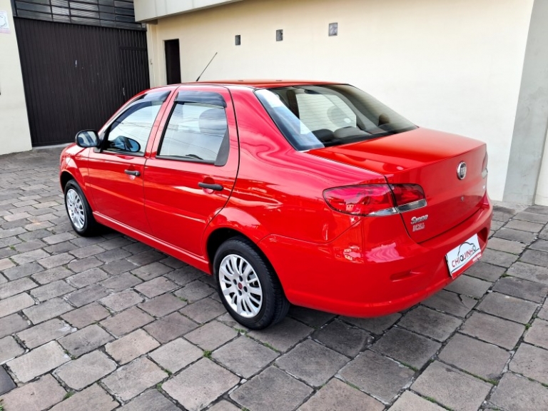 FIAT - SIENA - 2012/2013 - Vermelha - R$ 33.900,00