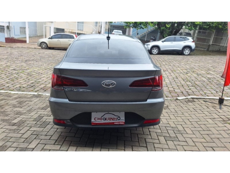 HYUNDAI - HB20S - 2022/2022 - Cinza - R$ 69.900,00