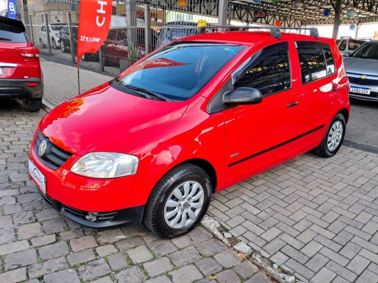 VOLKSWAGEN - FOX - 2007/2007 - Vermelha - R$ 23.900,00