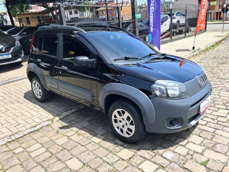 FIAT - UNO - 2014/2014 - Preta - R$ 35.900,00