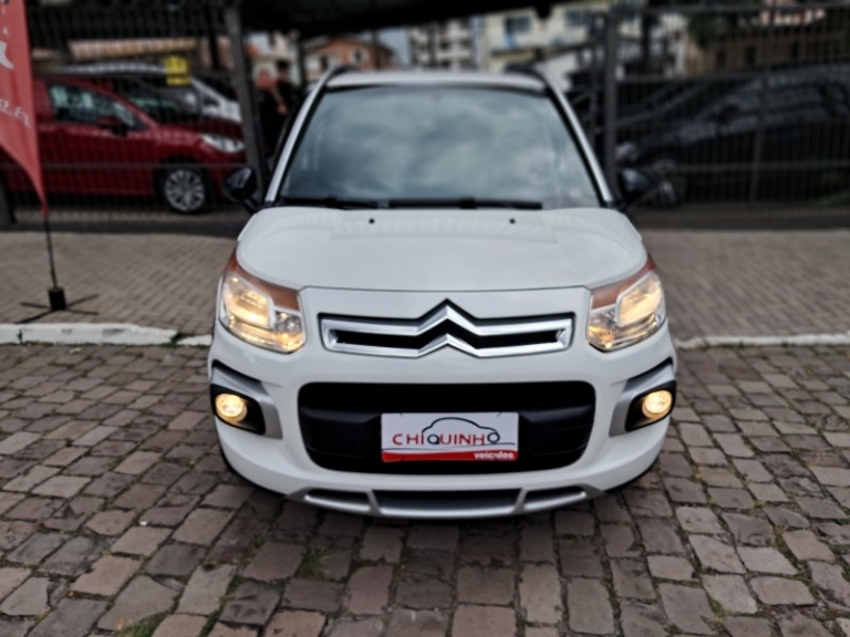 CITROËN - AIRCROSS - 2013/2013 - Branca - R$ 41.900,00