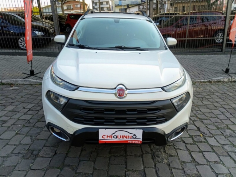 FIAT - TORO - 2020/2021 - Branca - R$ 103.900,00