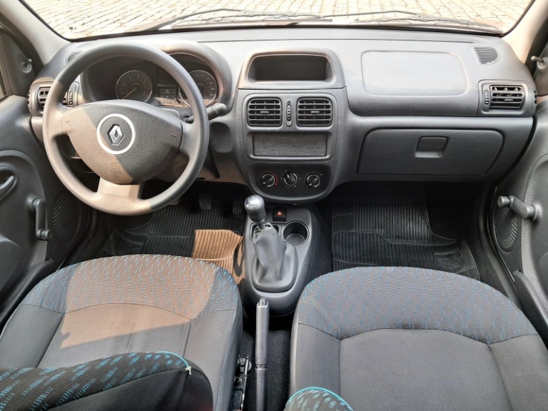 RENAULT - CLIO - 2015/2016 - Branca - R$ 38.900,00