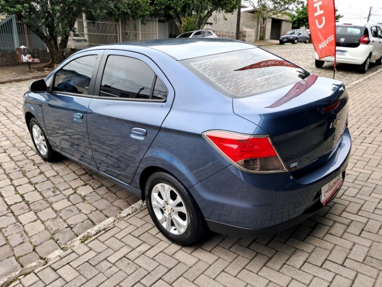 CHEVROLET - PRISMA - 2013/2014 - Azul - R$ 54.900,00