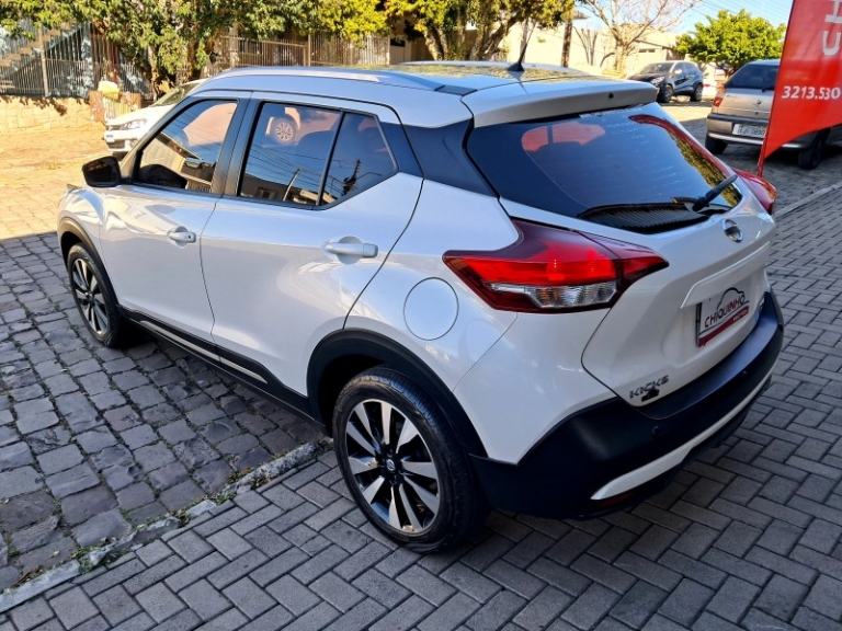 NISSAN - KICKS - 2017/2018 - Branca - R$ 84.900,00