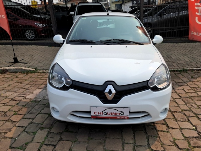 RENAULT - CLIO - 2015/2016 - Branca - R$ 38.900,00