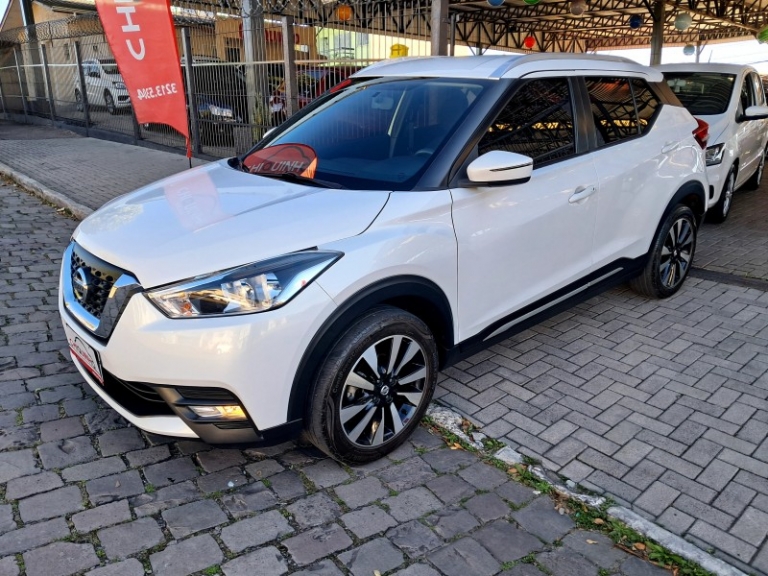 NISSAN - KICKS - 2017/2018 - Branca - R$ 84.900,00