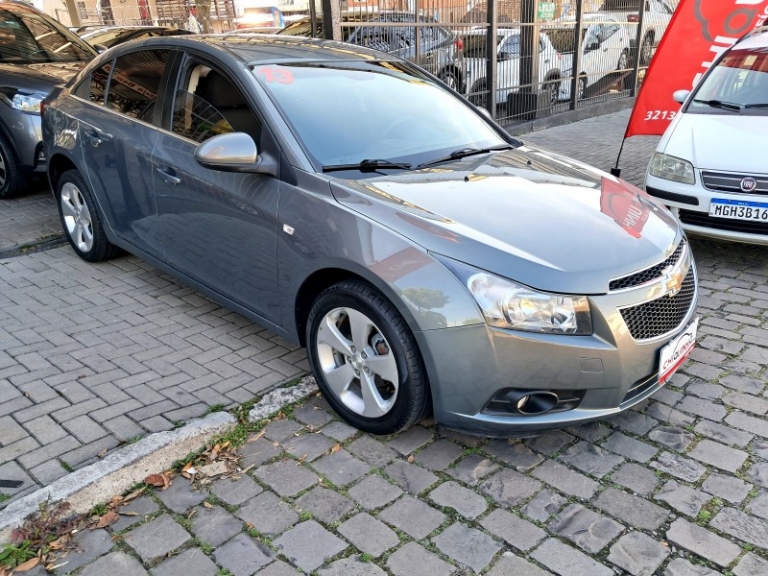 CHEVROLET - CRUZE - 2013/2013 - Cinza - R$ 59.900,00