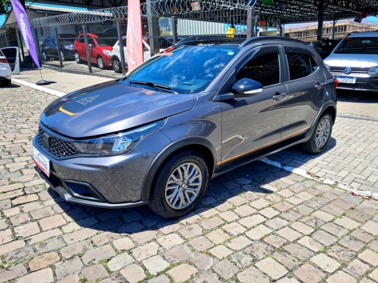 FIAT - ARGO - 2022/2023 - Cinza - R$ 83.900,00