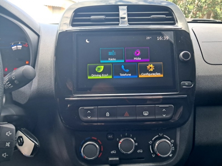 RENAULT - KWID - 2022/2023 - Preta - R$ 59.900,00