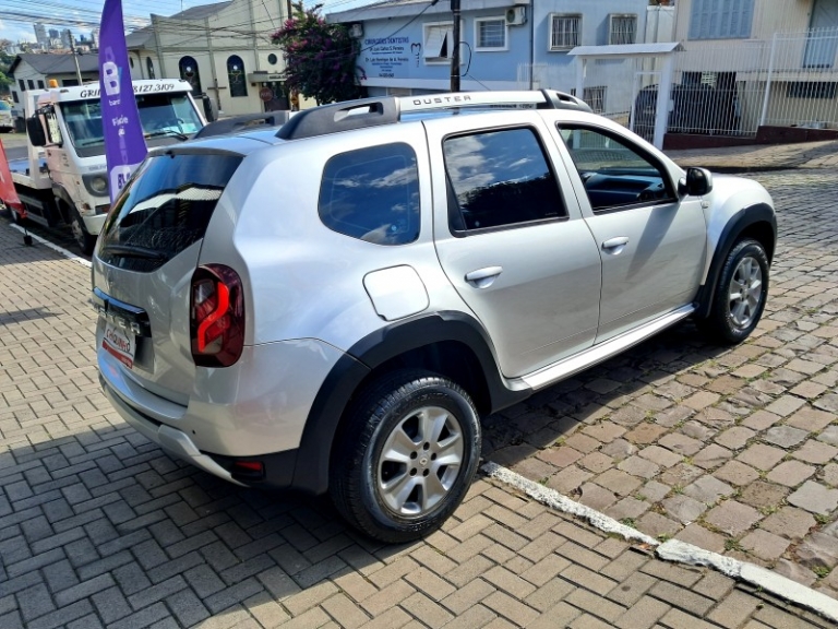 RENAULT - DUSTER - 2018/2019 - Prata - R$ 73.900,00