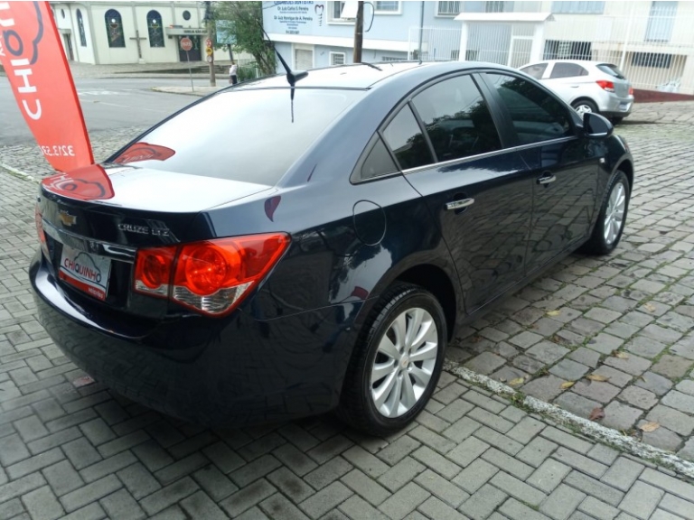 CHEVROLET - CRUZE - 2014/2014 - Azul - R$ 65.900,00