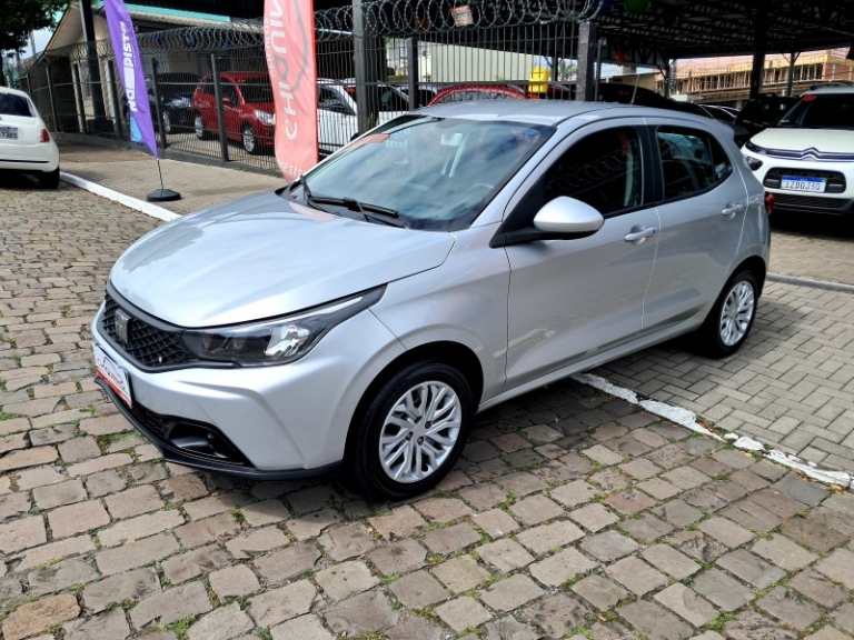 FIAT - ARGO - 2022/2023 - Prata - R$ 67.900,00