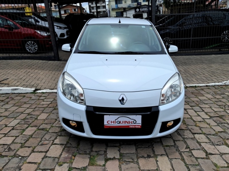 RENAULT - SANDERO - 2012/2013 - Branca - R$ 32.900,00