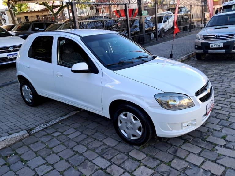 CHEVROLET - CELTA - 2012/2013 - Branca - R$ 34.900,00