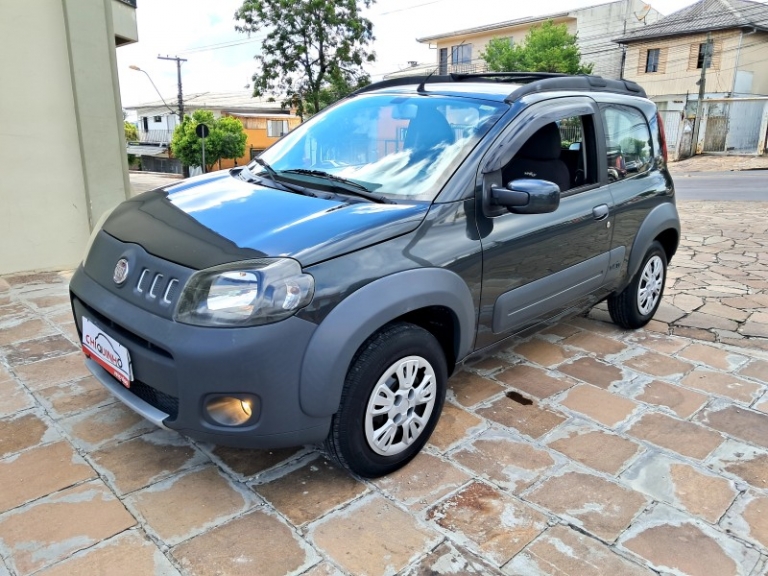 FIAT - UNO - 2011/2012 - Cinza - R$ 31.900,00