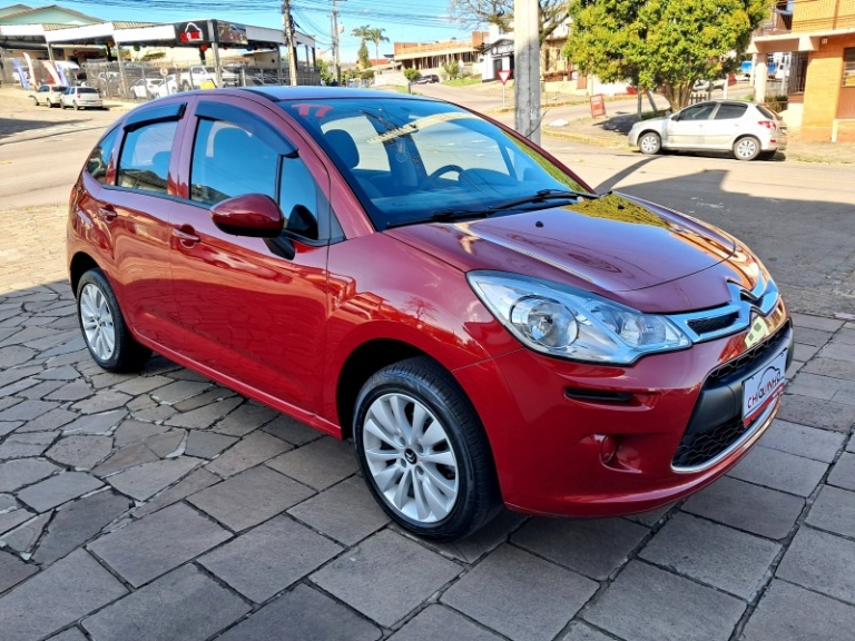 CITROËN - C3 - 2016/2017 - Vermelha - R$ 45.900,00