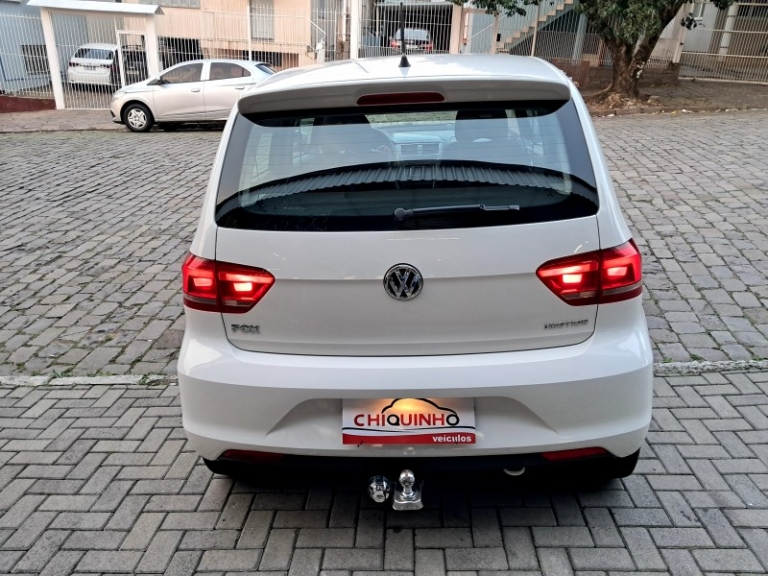 VOLKSWAGEN - FOX - 2014/2015 - Branca - R$ 47.900,00