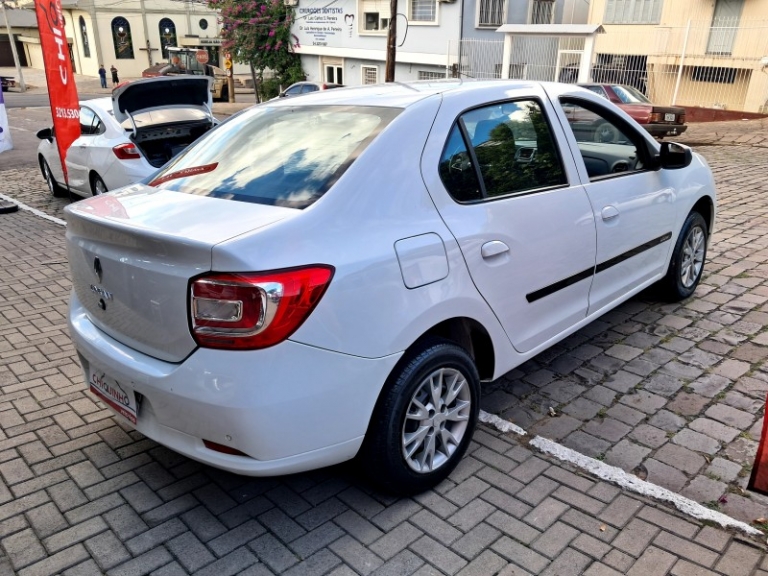 RENAULT - LOGAN - 2021/2022 - Branca - R$ 64.900,00