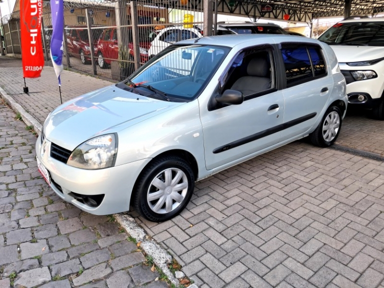 RENAULT - CLIO - 2008/2009 - Prata - R$ 19.900,00