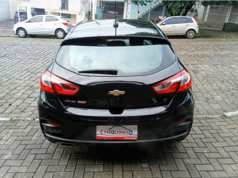 CHEVROLET - CRUZE - 2018/2019 - Preta - R$ 89.900,00