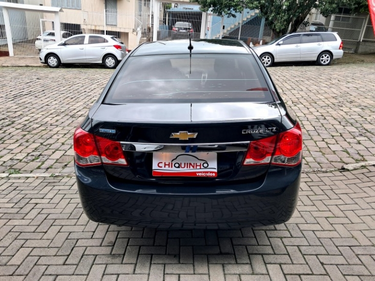 CHEVROLET - CRUZE - 2015/2015 - Preta - R$ 65.900,00