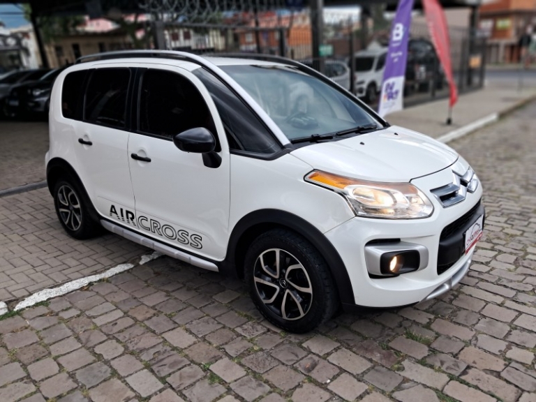 CITROËN - AIRCROSS - 2013/2013 - Branca - R$ 41.900,00