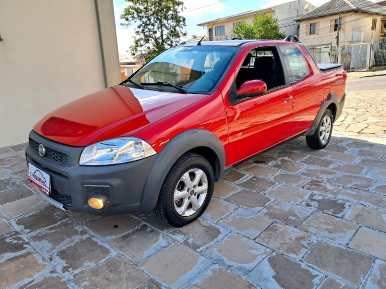 FIAT - STRADA - 2018/2019 - Vermelha - R$ 76.900,00