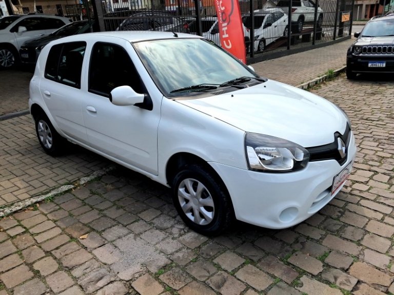 RENAULT - CLIO - 2015/2016 - Branca - R$ 38.900,00