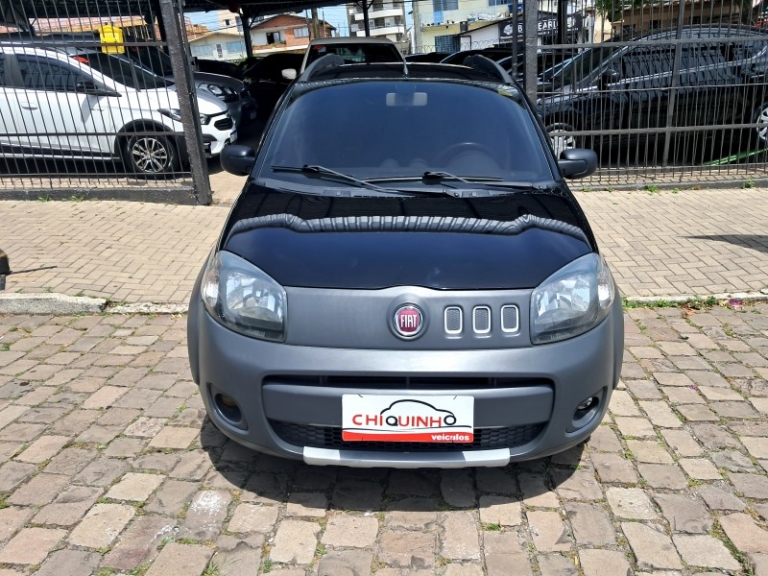 FIAT - UNO - 2014/2014 - Preta - R$ 35.900,00