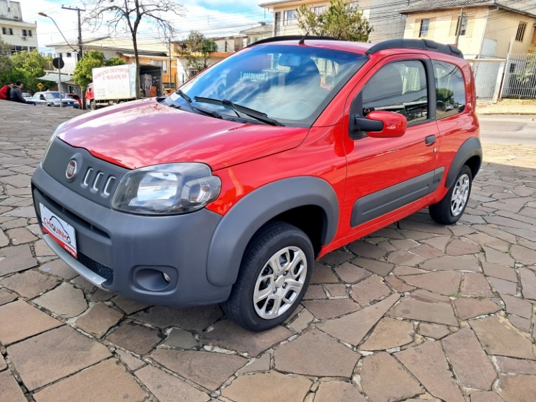 FIAT - UNO - 2012/2012 - Vermelha - R$ 27.900,00