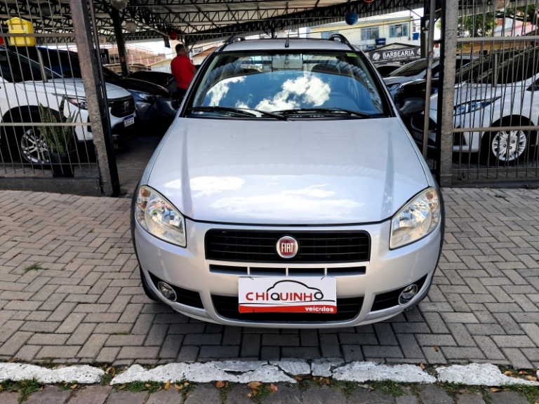 FIAT - STRADA - 2010/2011 - Prata - R$ 48.900,00