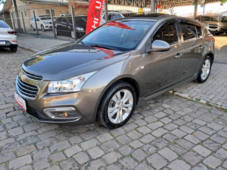 CHEVROLET - CRUZE - 2014/2015 - Cinza - R$ 74.900,00