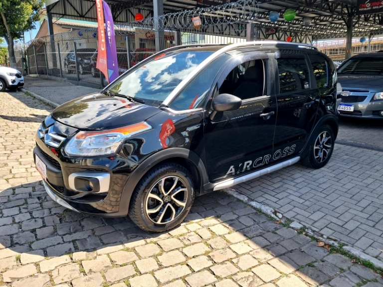 CITROËN - AIRCROSS - 2011/2012 - Preta - R$ 39.900,00