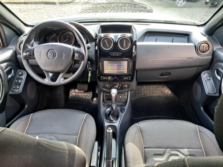 RENAULT - DUSTER - 2018/2019 - Prata - R$ 73.900,00