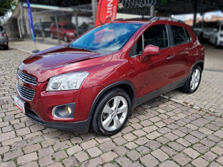 CHEVROLET - TRACKER - 2013/2014 - Vermelha - R$ 69.900,00