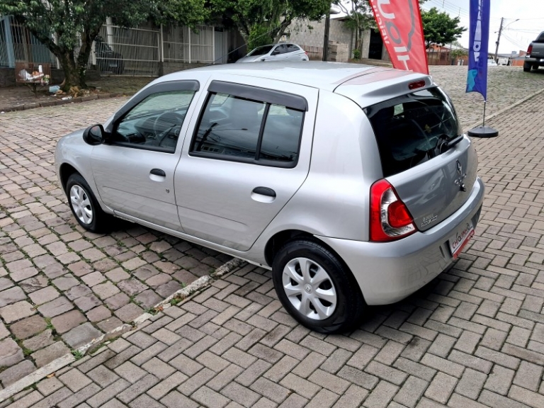 RENAULT - CLIO - 2012/2013 - Prata - R$ 29.900,00