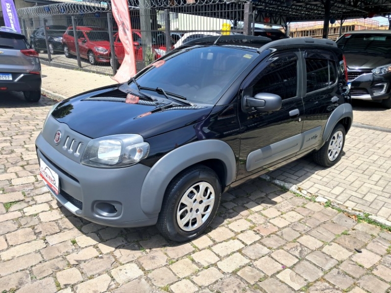 FIAT - UNO - 2014/2014 - Preta - R$ 35.900,00