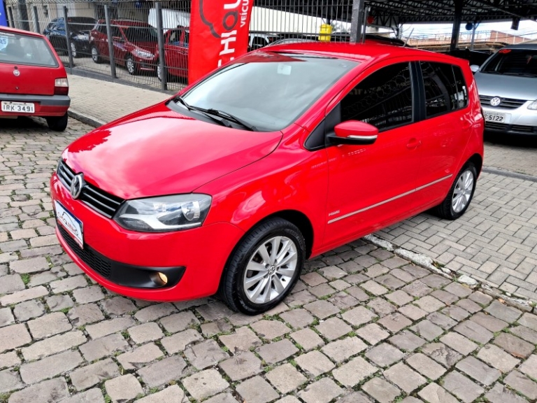 VOLKSWAGEN - FOX - 2012/2012 - Vermelha - R$ 39.900,00