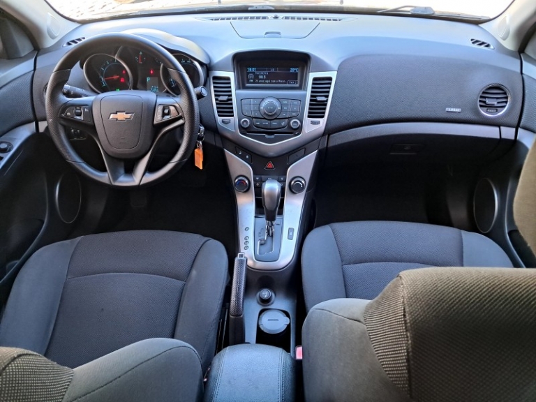 CHEVROLET - CRUZE - 2013/2013 - Cinza - R$ 59.900,00