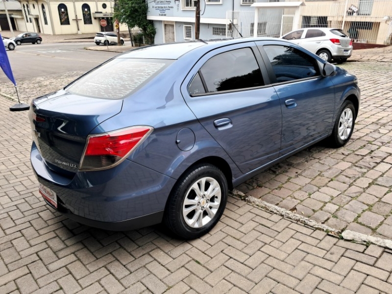 CHEVROLET - PRISMA - 2013/2014 - Azul - R$ 54.900,00