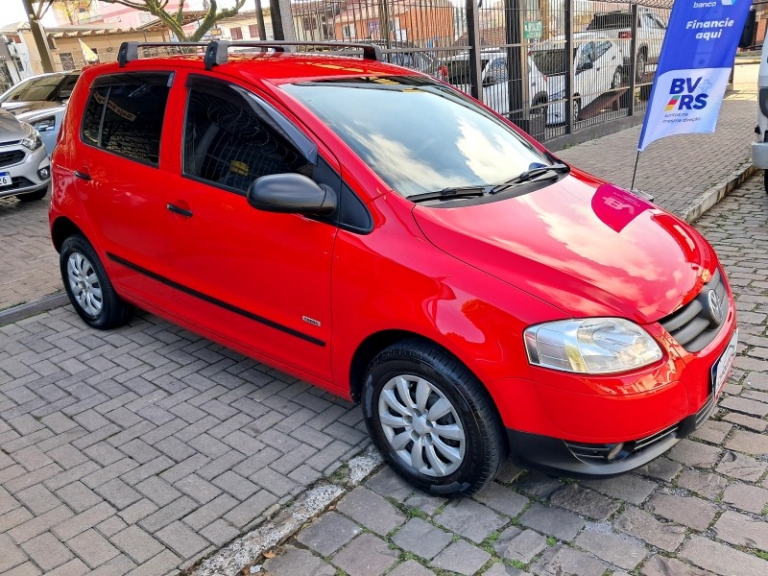 VOLKSWAGEN - FOX - 2007/2007 - Vermelha - R$ 23.900,00