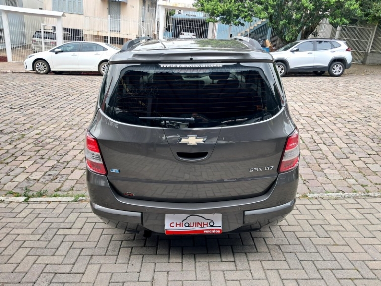 CHEVROLET - SPIN - 2012/2013 - Cinza - R$ 52.900,00