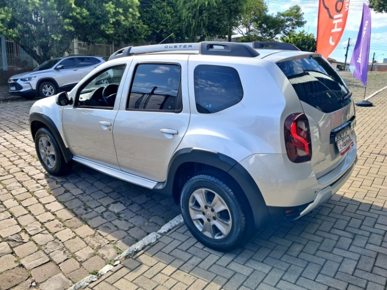 RENAULT - DUSTER - 2018/2019 - Prata - R$ 73.900,00