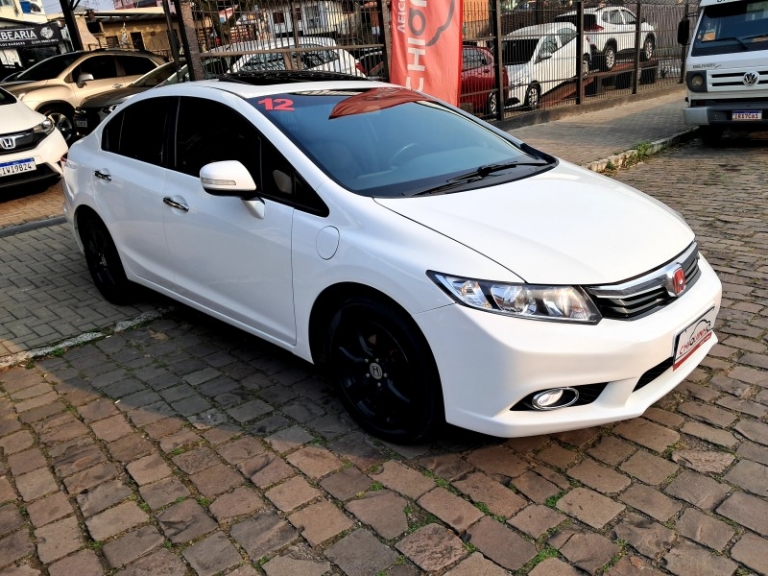 HONDA - CIVIC - 2012/2012 - Branca - R$ 72.900,00