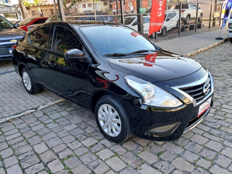 NISSAN - VERSA - 2020/2021 - Preta - R$ 64.900,00