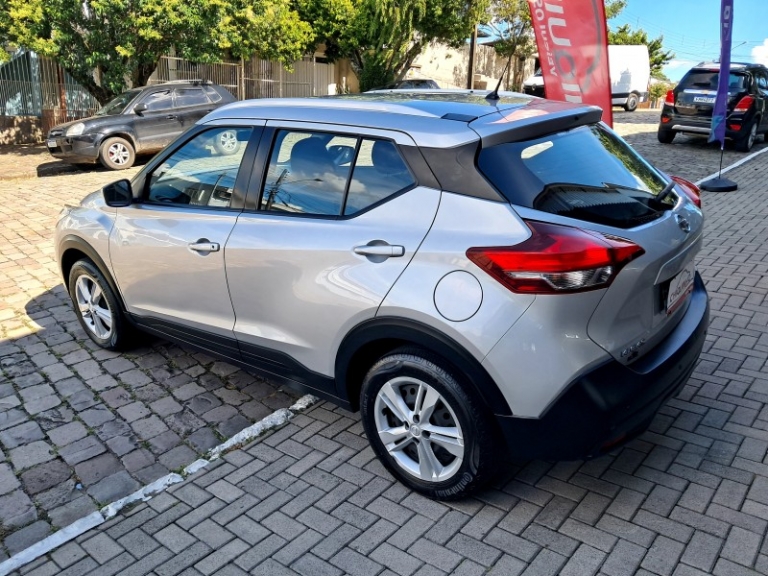 NISSAN - KICKS - 2019/2020 - Prata - R$ 84.900,00